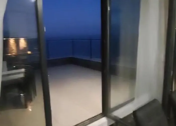 Appartamento Luxe 1 Dubai Penthouse Obzor